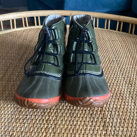 Sorel Out n About Boots - Picture 1 of 5